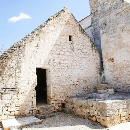 Holiday home Masseria Guadiano Vecchio *